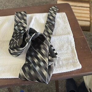 Men ties